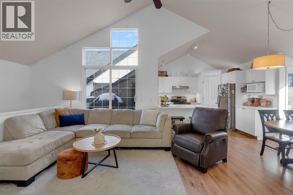 Row / Townhouse for Sale in 505, 408 31 Avenue NW|Calgary, Alberta T2M2P4 3