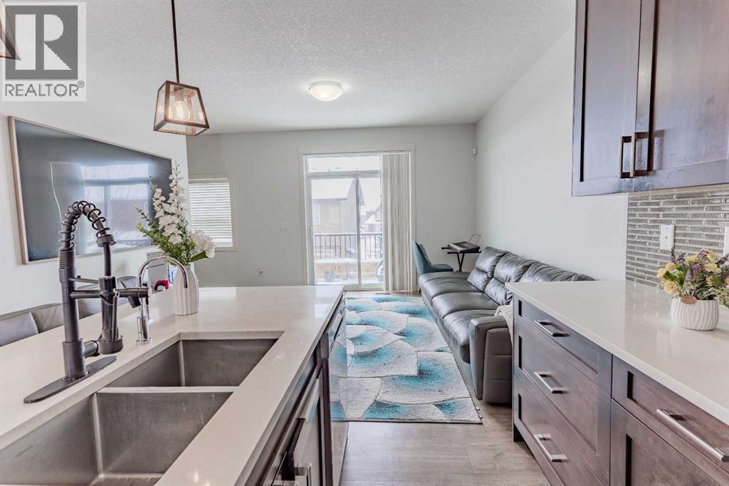 Row / Townhouse for Sale in 413, 355 Nolancrest Heights NW|Calgary, Alberta T3R0Z9 4