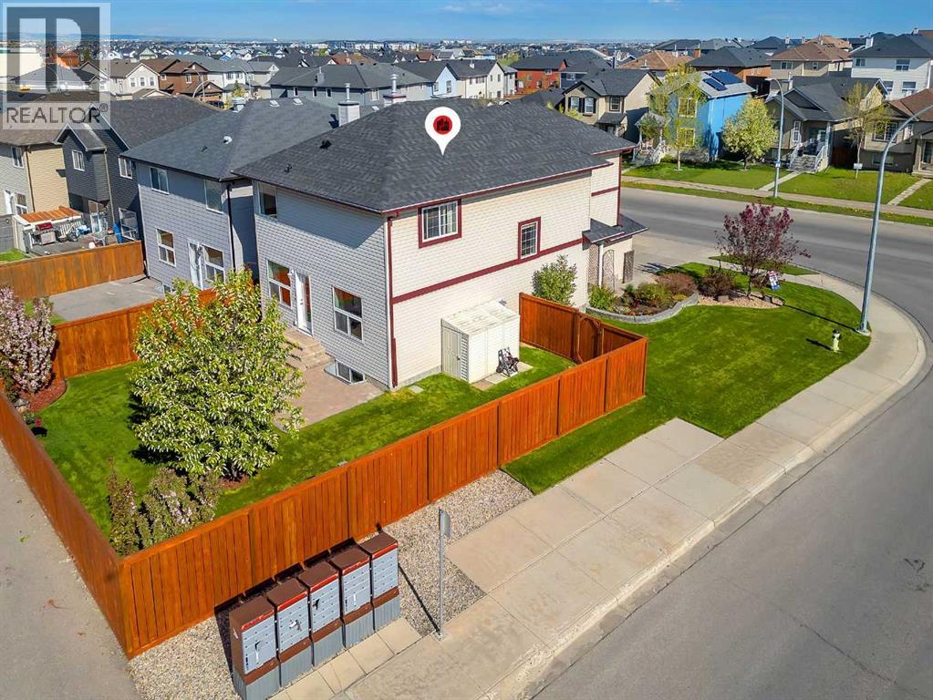 House for Sale in 214 Saddlemont Boulevard NE|Calgary, Alberta T3J5E5 3