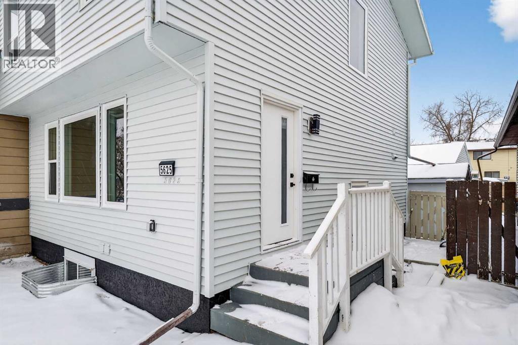 Duplex for Sale in 5625 Templehill Road NE|Calgary, Alberta T1Y4C1 4