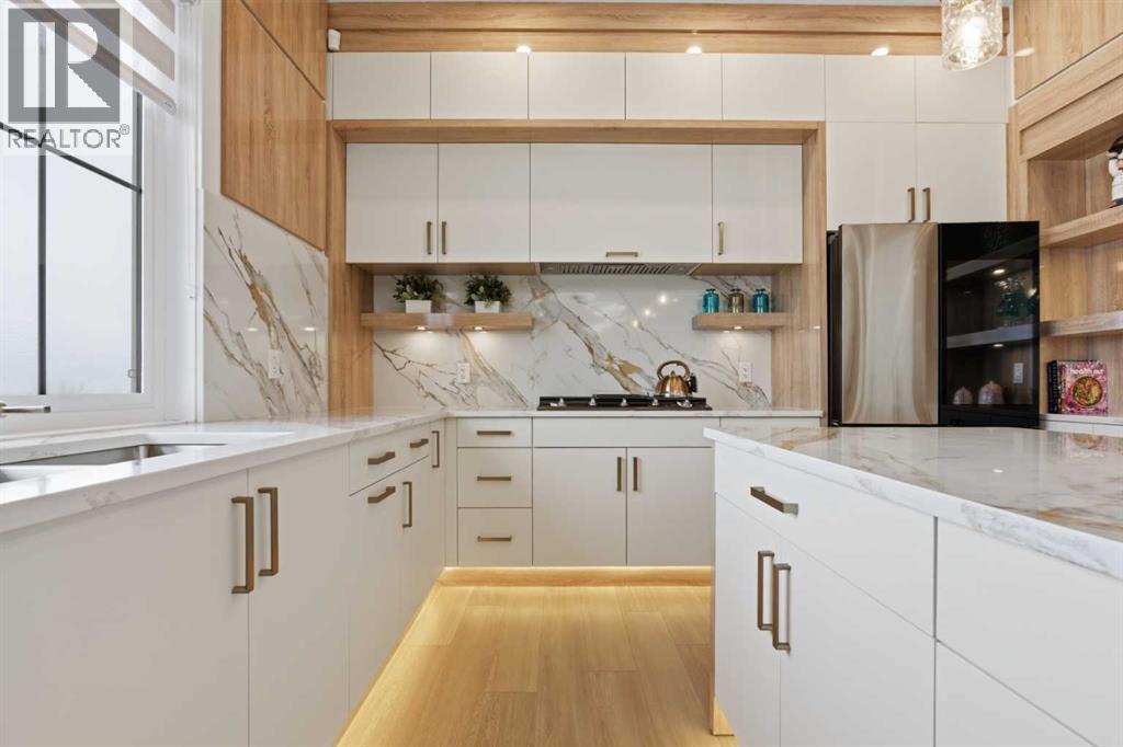 House for Sale in 230 Royal Birch View NW|Calgary, Alberta T3G5J8 5