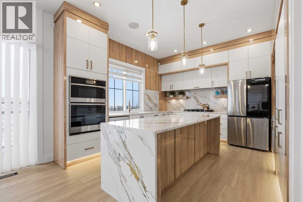 House for Sale in 230 Royal Birch View NW|Calgary, Alberta T3G5J8 2