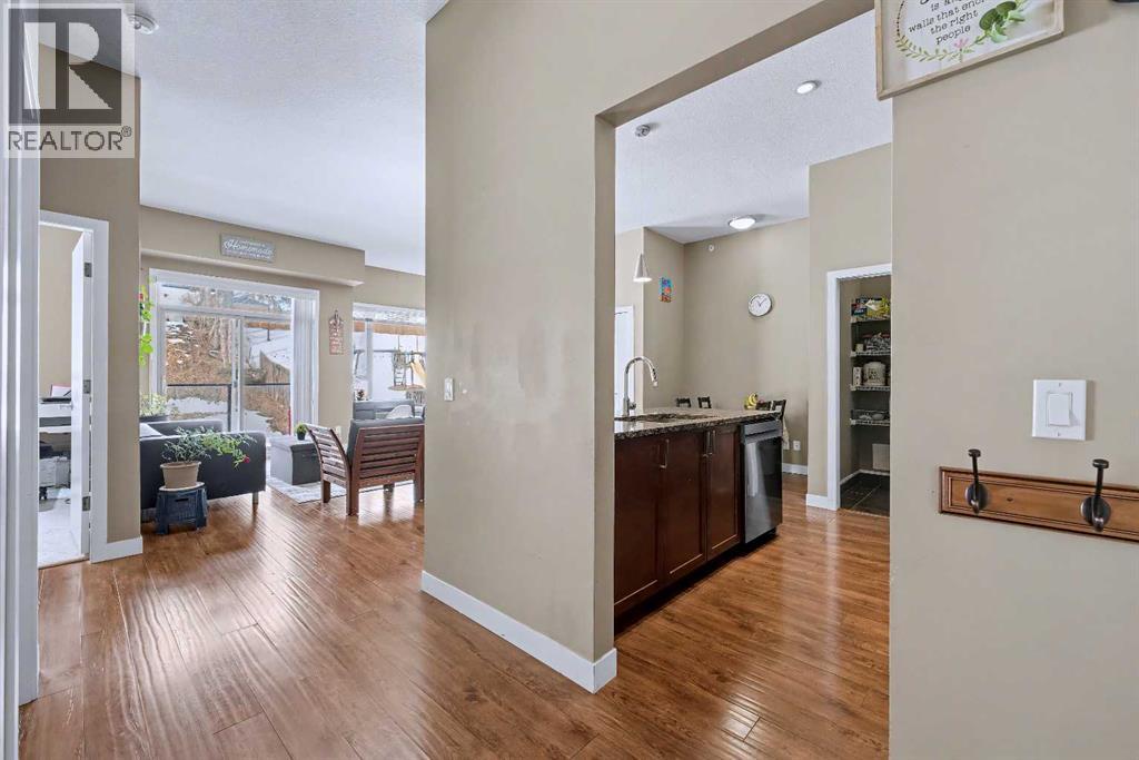 Apartment for Sale in 417, 4303 1 Street NE|Calgary, Alberta T2E7M3 5