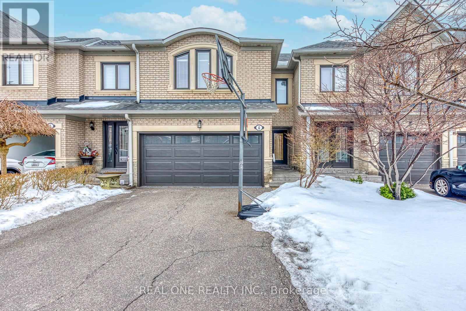 Row / Townhouse for Sale in 6 - 2250 ROCKINGHAM DRIVE|Oakville (JC Joshua Creek), Ontario L6H6J3