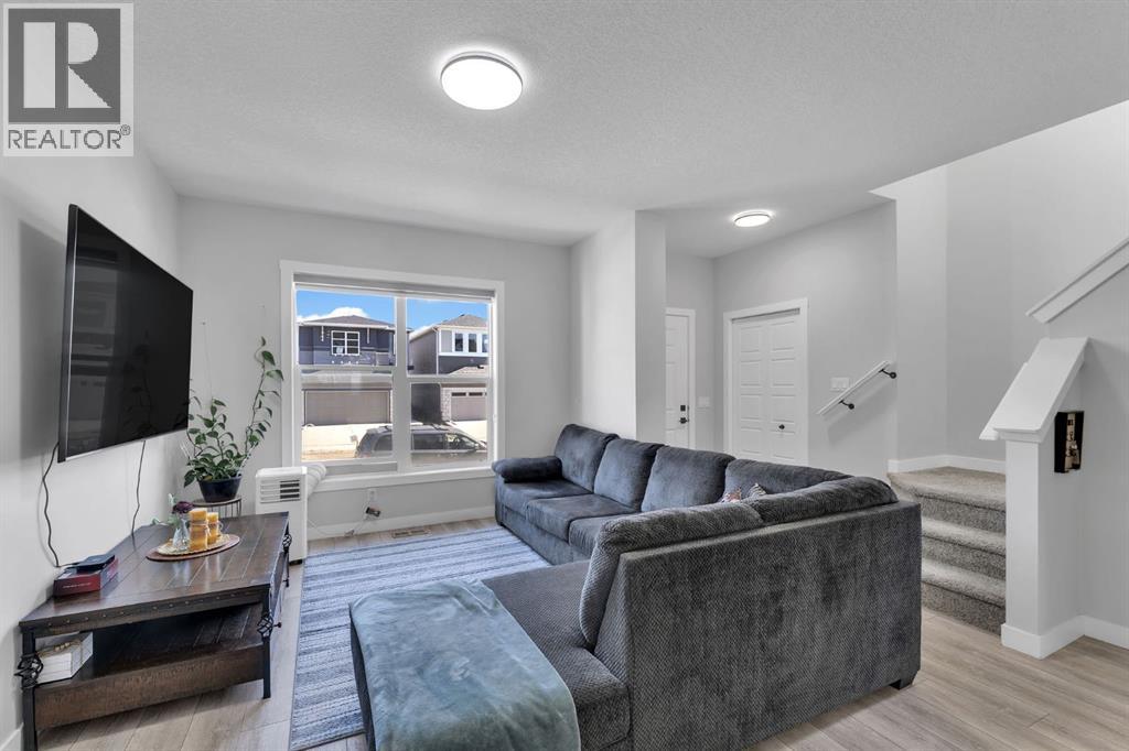 House for Sale in 67 Corner Glen Gardens NE|Calgary, Alberta T3N2L3 5