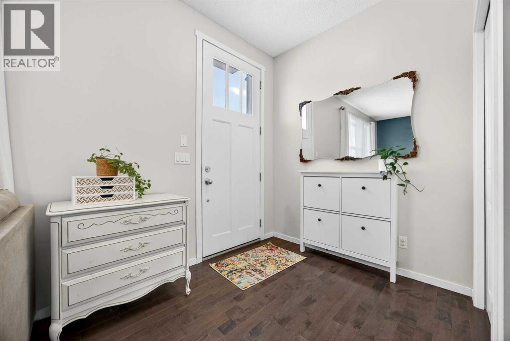 Duplex for Sale in 369 Walden Parade SE|Calgary, Alberta T2X0Z9 4