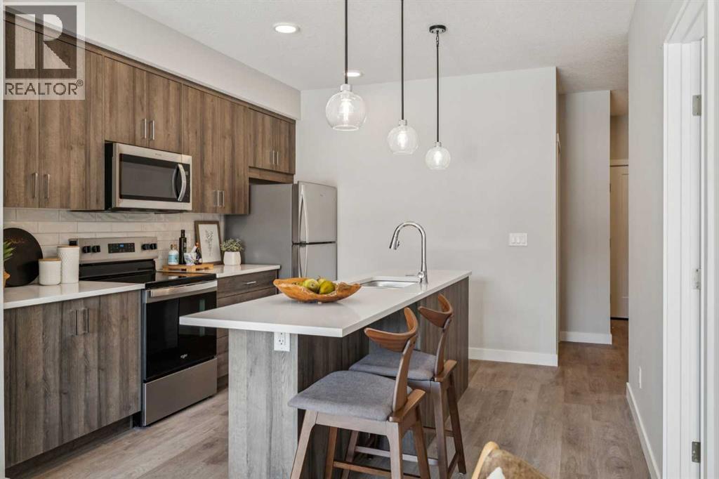 Apartment for Sale in 208, 655 Shawnee Square SW|Calgary, Alberta T2Y1E3 4