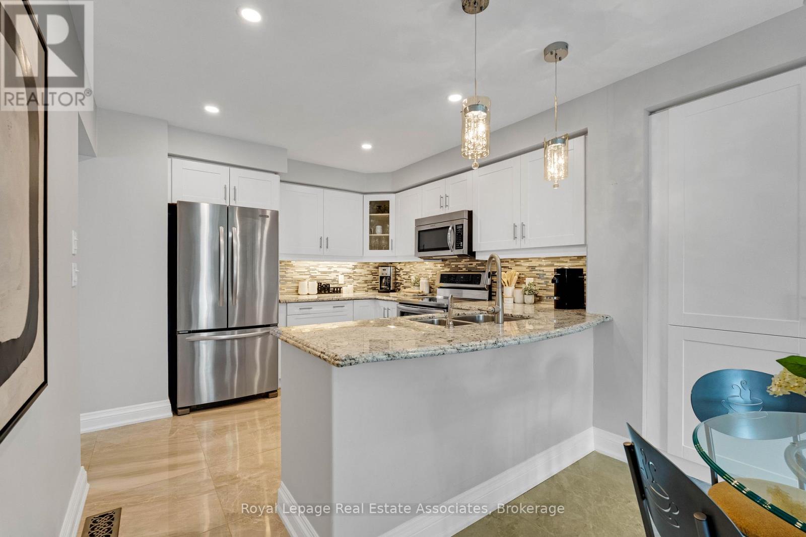 Row / Townhouse for Sale in 14 - 1905 BROAD HOLLOW GATE|Mississauga (Erin Mills), Ontario L5L5X2 5