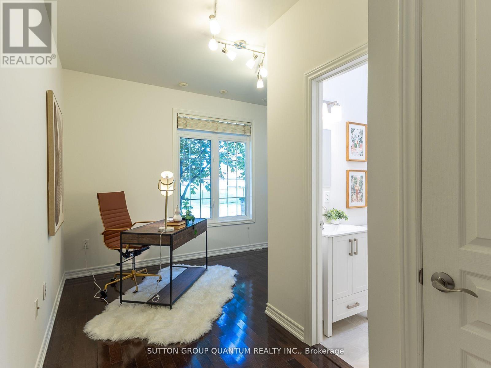 Row / Townhouse for Sale in 50 ROSEWOOD AVENUE|Mississauga (Port Credit), Ontario L5G4W3 4