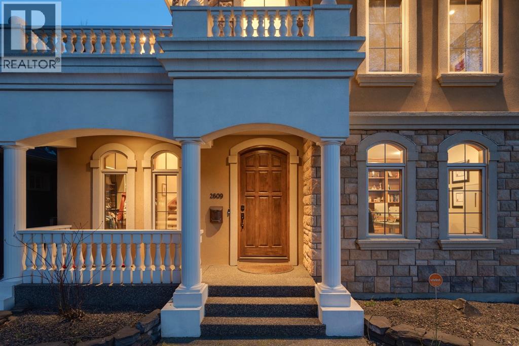 House for Sale in 2609 7 Avenue NW|Calgary, Alberta T2N1A6 3