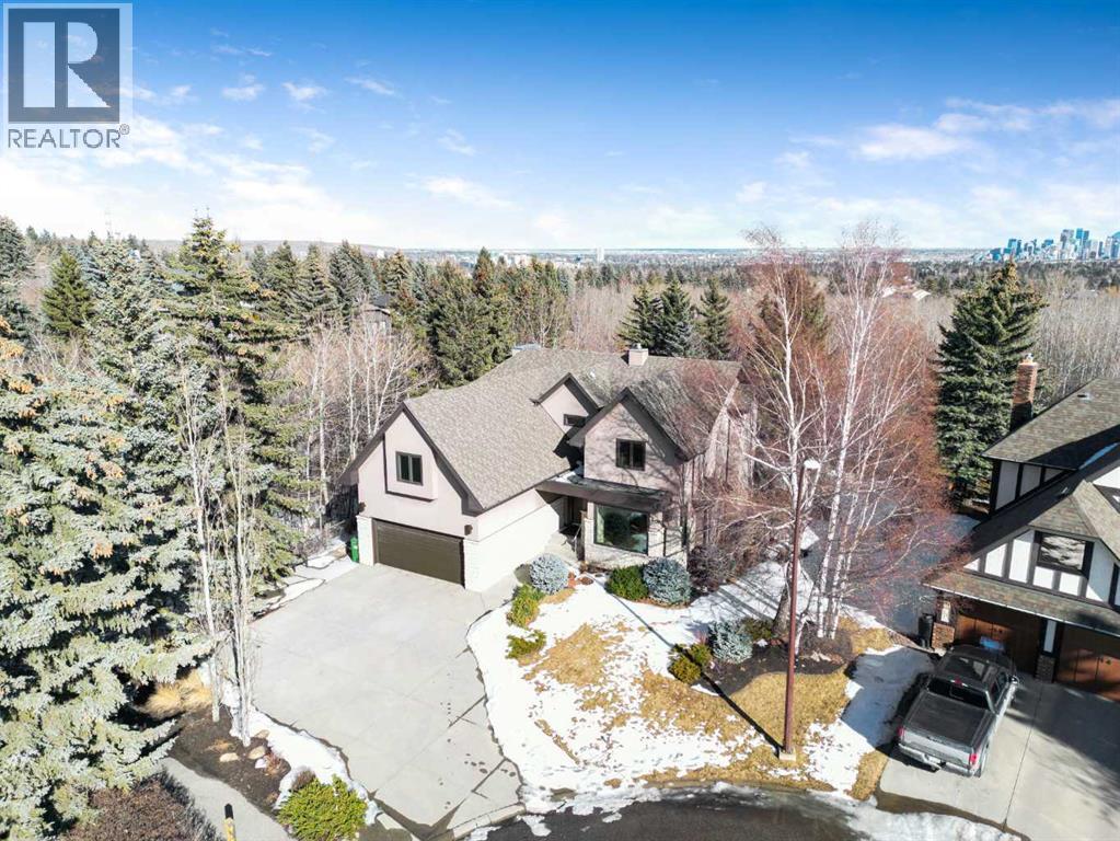 House for Sale in 16 Stratton Place SW|Calgary, Alberta T3H1T6