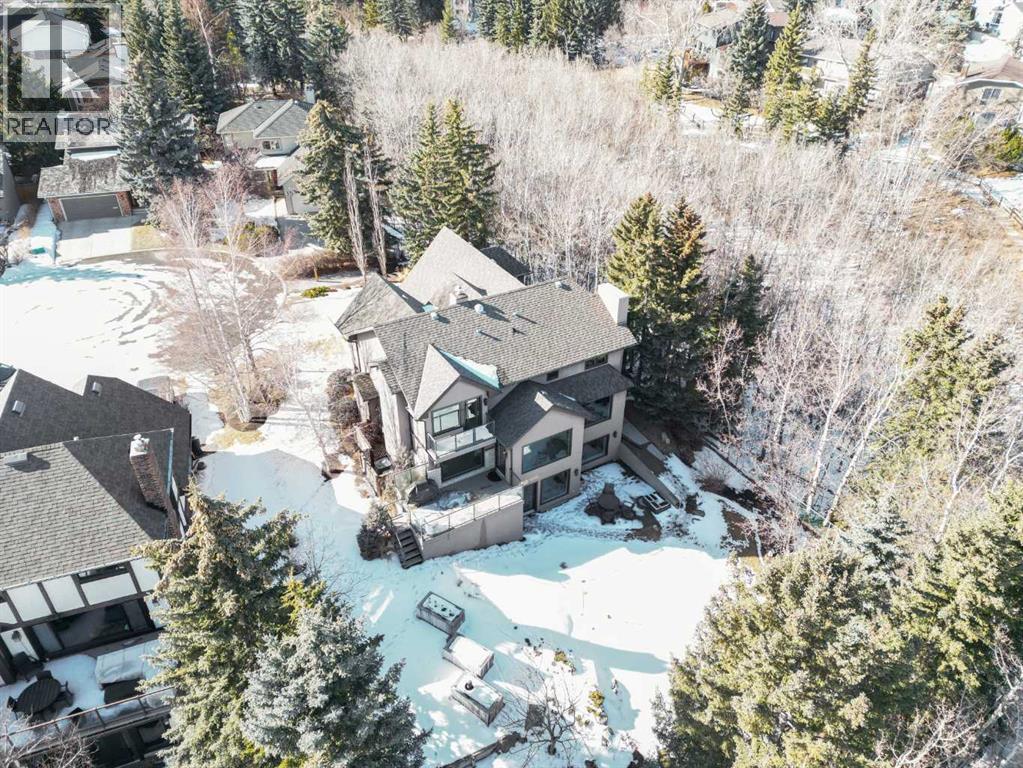 House for Sale in 16 Stratton Place SW|Calgary, Alberta T3H1T6 4