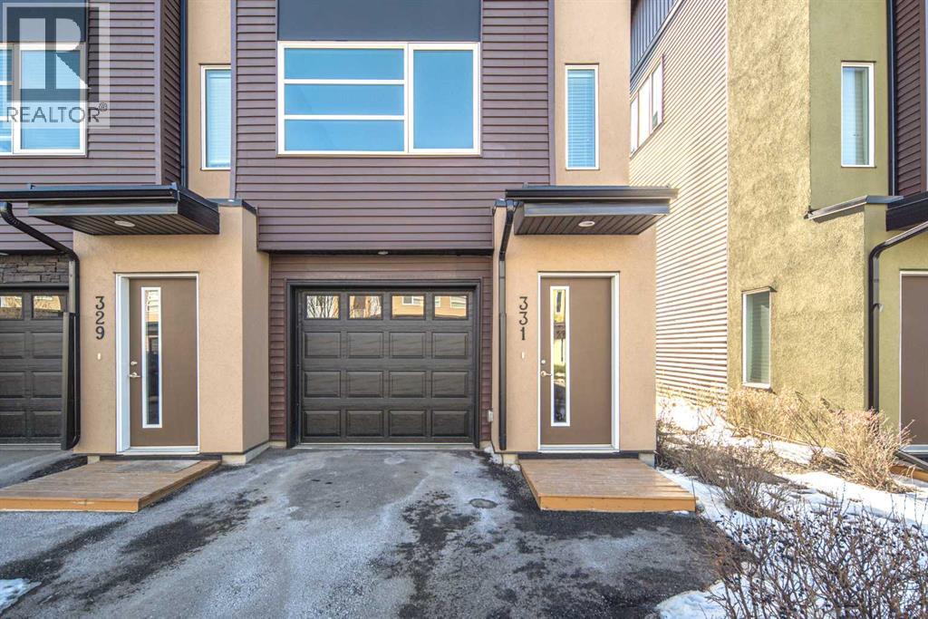 Row / Townhouse for Sale in 331 Covecreek Circle NE|Calgary, Alberta T3K0W6 2