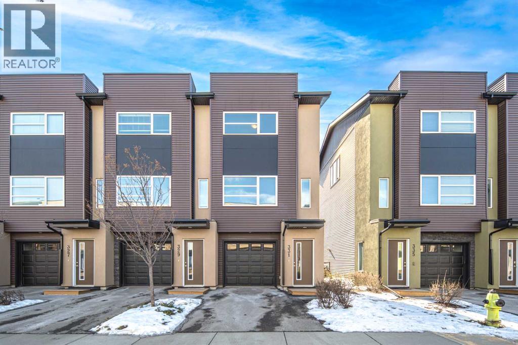 Row / Townhouse for Sale in 331 Covecreek Circle NE|Calgary, Alberta T3K0W6