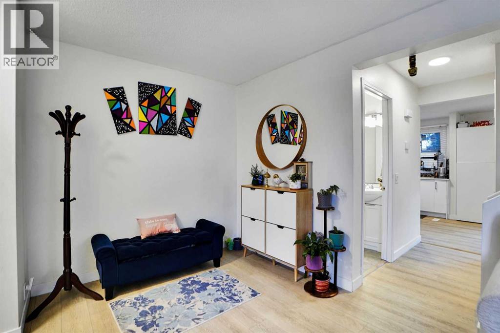 Row / Townhouse for Sale in 77, 2319 56 Street NE|Calgary, Alberta T1Y3A8 5