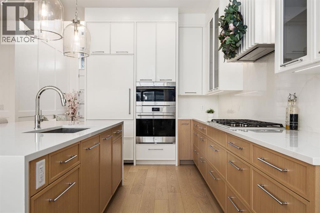 Duplex for Sale in 307 Elveden Court SW|Calgary, Alberta T3H2A9 3