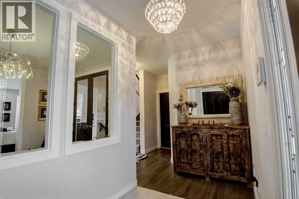 House for Sale in 53 sherwood Square NW|Calgary, Alberta T3R0R9 4