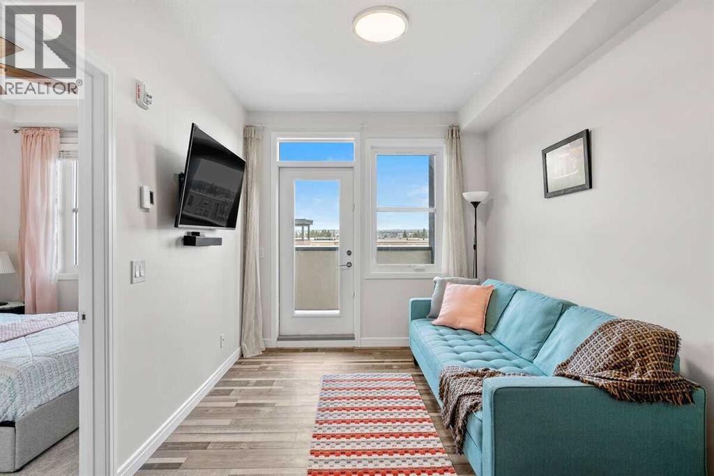 Apartment for Sale in 2410, 80 Greenbriar Place NW|Calgary, Alberta T3B6J4 2