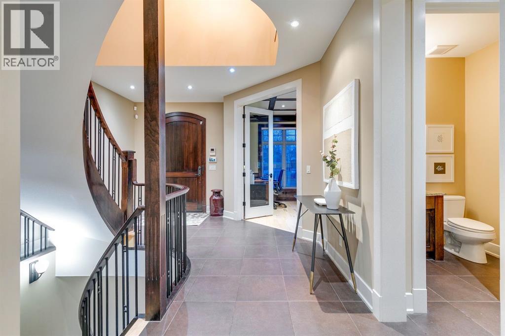 House for Sale in 1727 Bowness Road NW|Calgary, Alberta T2N3K3 5