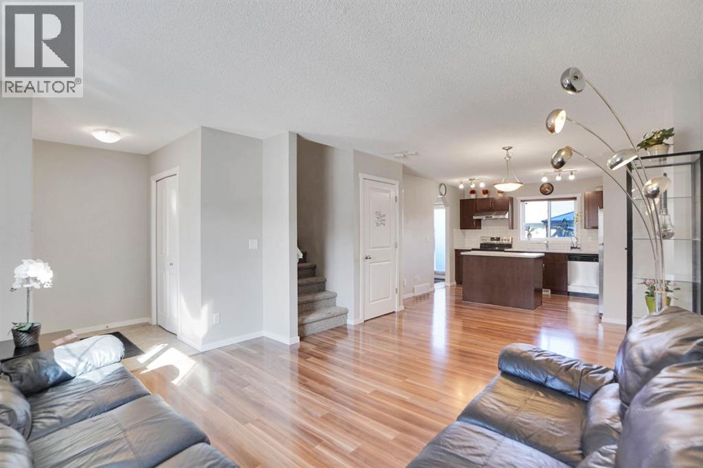 Duplex for Sale in 82 Walden Drive SE|Calgary, Alberta T2X0N3 4