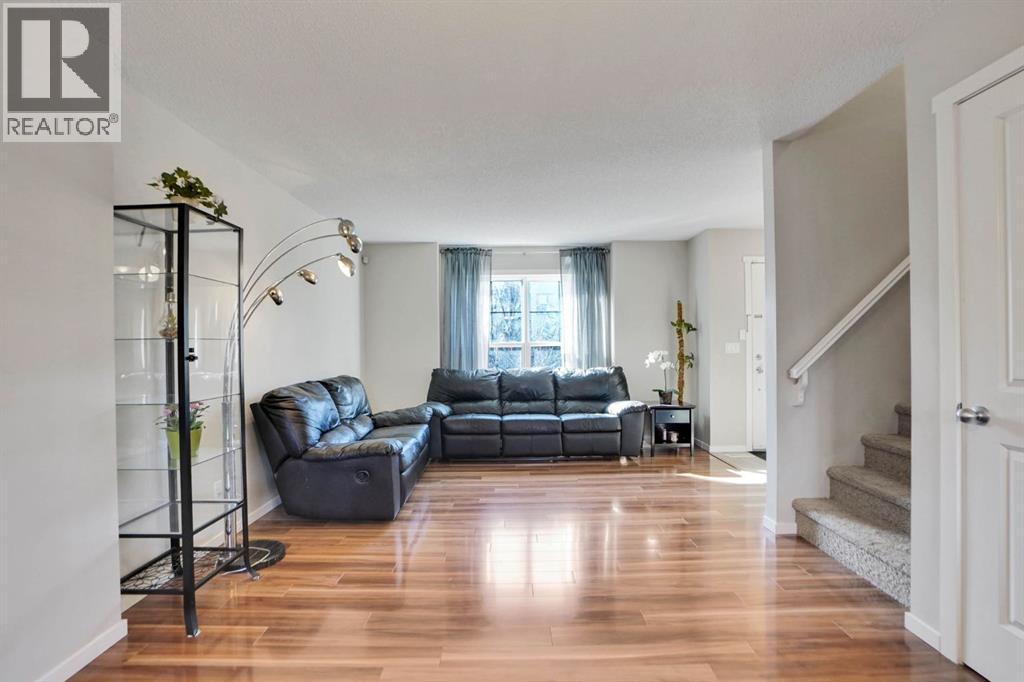 Duplex for Sale in 82 Walden Drive SE|Calgary, Alberta T2X0N3 5