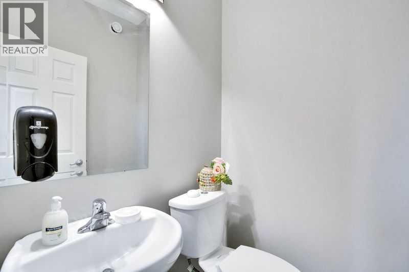 House for Sale in 117 Walden Square SE|Calgary, Alberta T2X0R9 5