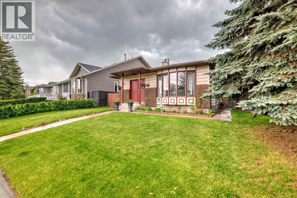 House for Sale in 17007 Sunvale Road SE|Calgary, Alberta T2X2S5 3