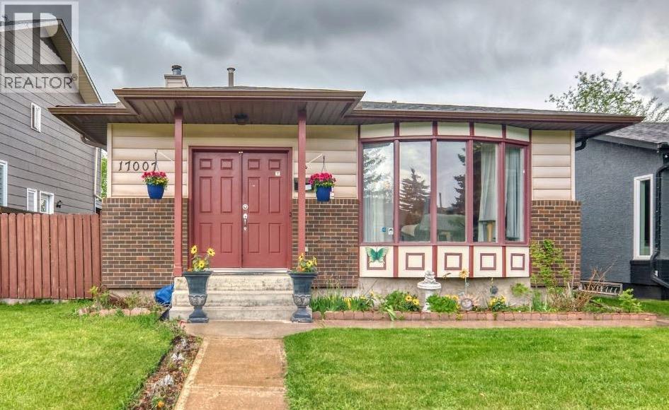 House for Sale in 17007 Sunvale Road SE|Calgary, Alberta T2X2S5