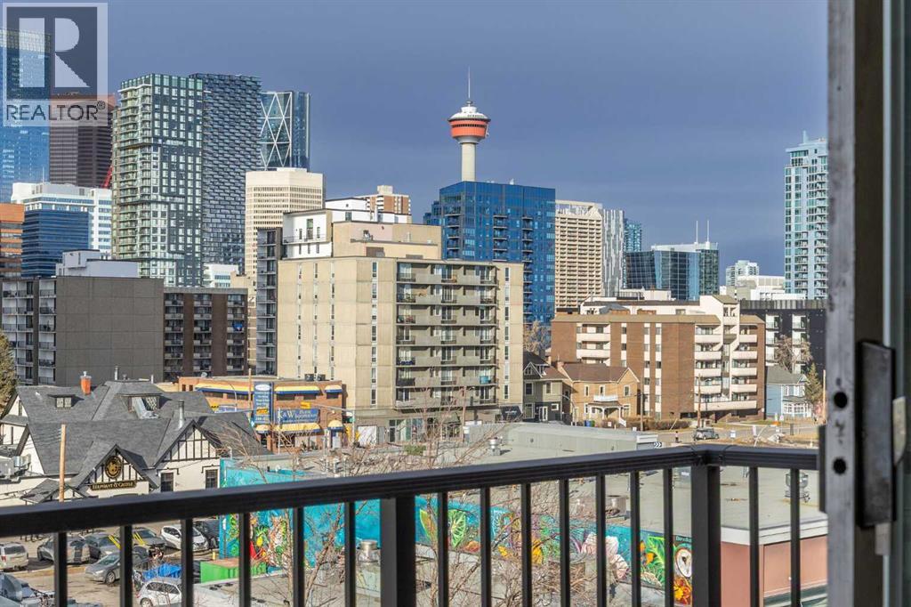 Apartment for Sale in 660, 519 17 Avenue SW|Calgary, Alberta T2S0A9 2