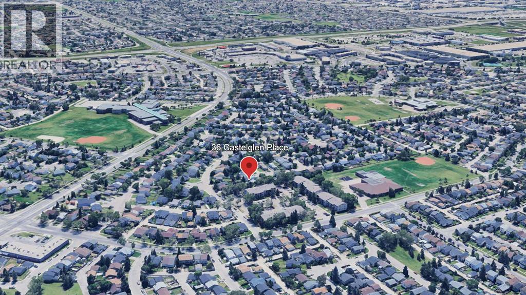 House for Sale in 36 Castleglen Place NE|Calgary, Alberta T3J2R1 3