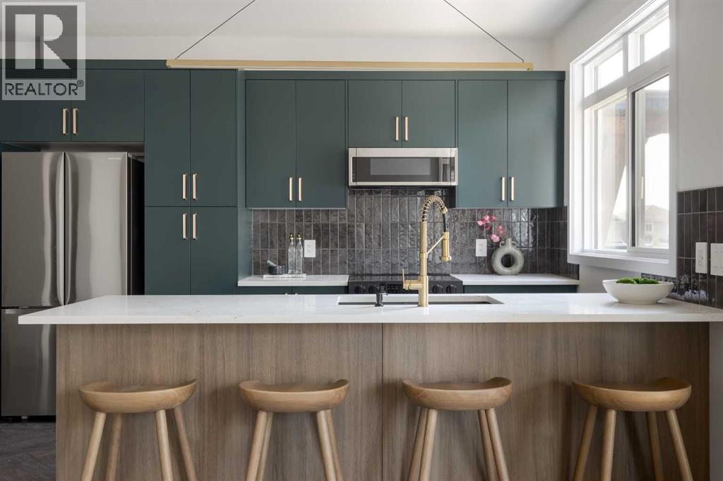 Row / Townhouse for Sale in 508, 4270 Norford Avenue NW|Calgary, Alberta T3B6A8