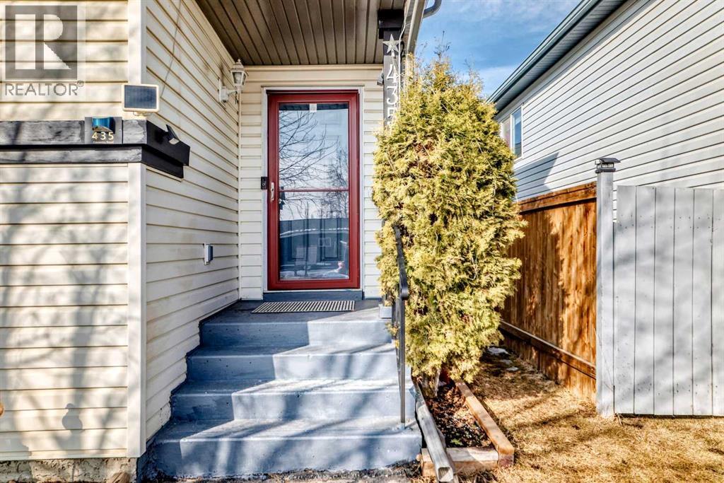 House for Sale in 435 Coventry Road NE|Calgary, Alberta T2K5N1 4