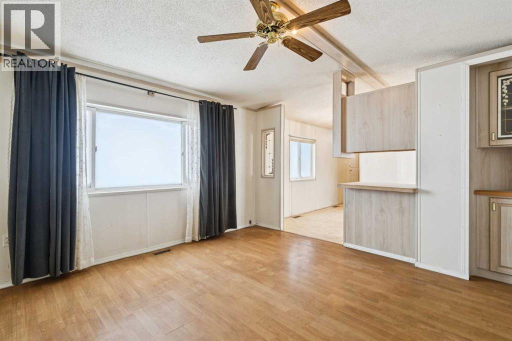 Mobile Home for Sale in 428, 1101 84 Street NE|Calgary, Alberta T2A7X2 4