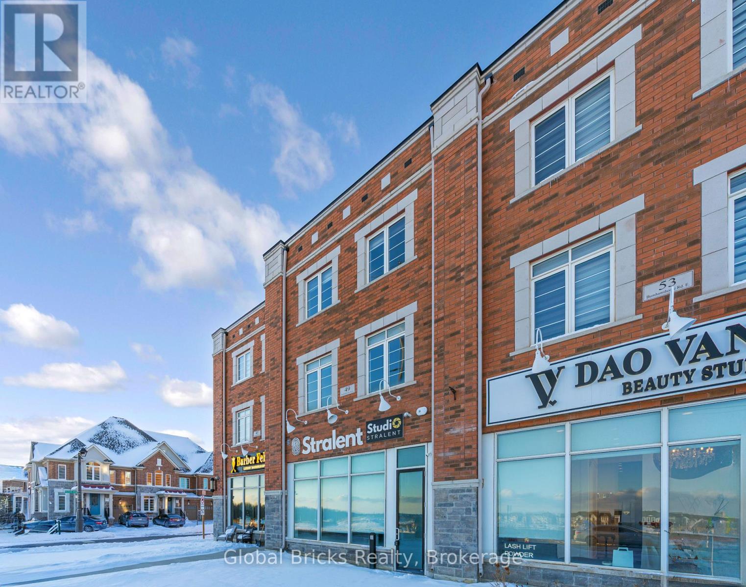 Row / Townhouse for Sale in 49 BURNHAMTHORPE ROAD E|Oakville (GO Glenorchy), Ontario L6H7C8 3