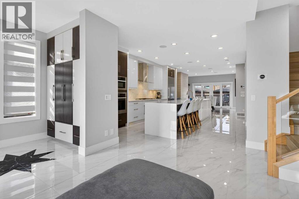 Duplex for Sale in 2238 1 Avenue NW|Calgary, Alberta T2N0B7 2