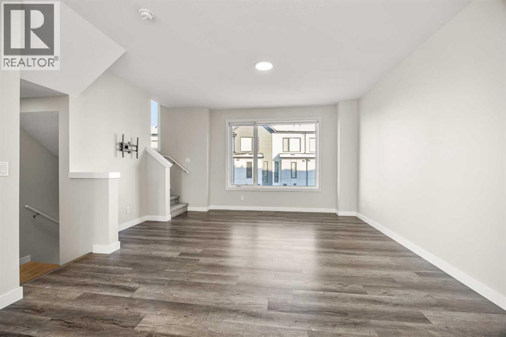 Row / Townhouse for Sale in 318 Evanscrest Square NW|Calgary, Alberta T3P1S2 3