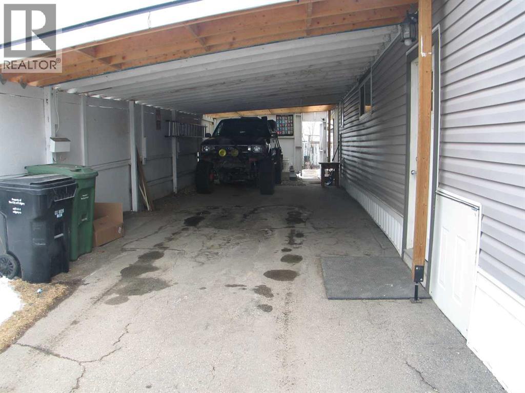 Mobile Home for Sale in 29, 3223 83 Street NW|Calgary, Alberta t3b5n1 5