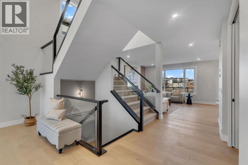 House for Sale in 28 Spring Creek Point SW|Calgary, Alberta T3H6E2 4