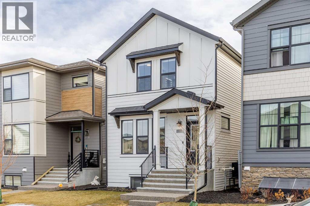 House for Sale in 211 Silverton Glen Crescent SW|Calgary, Alberta T2X5C1 3