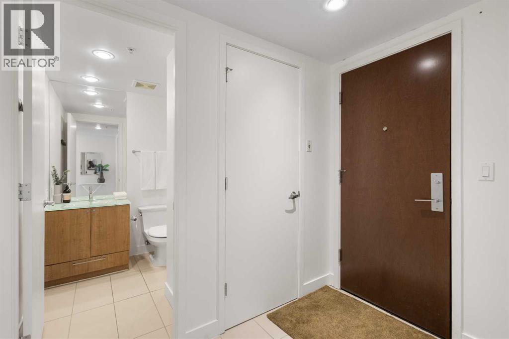 Apartment for Sale in 1308, 1118 12 Avenue SW|Calgary, Alberta T2R0P4 2