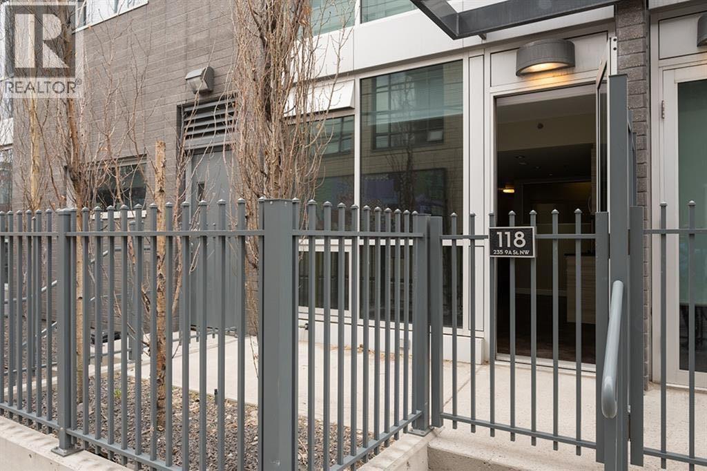 Apartment for Sale in 118, 235 9A Street NW|Calgary, Alberta T2N4H7 3