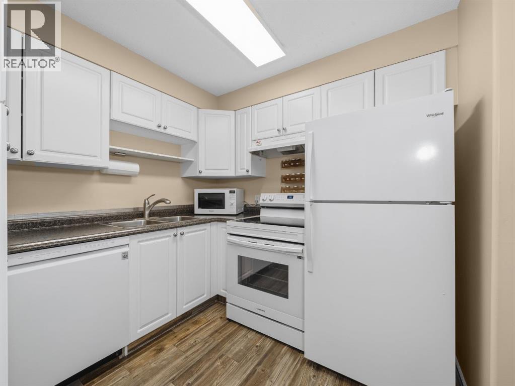 Apartment for Sale in 3208 Millrise Point SW|Calgary, Alberta T2Y3W4 5