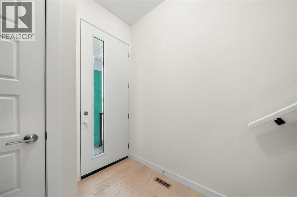 House for Sale in 160 Crimson Ridge Place NW|Calgary, Alberta T3L0K4 5