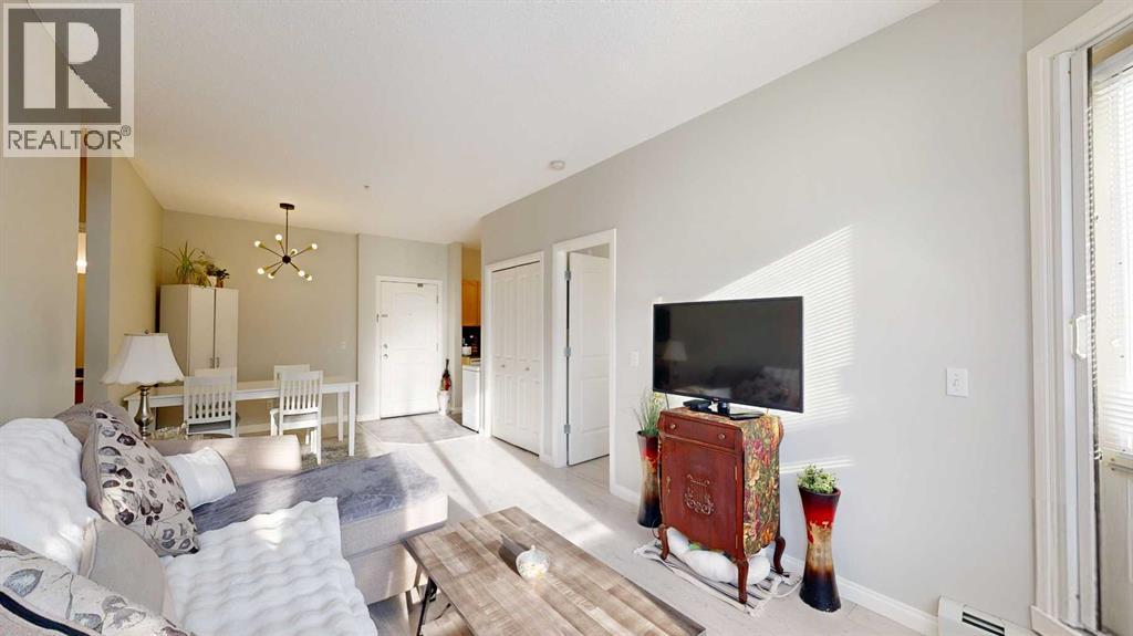 Apartment for Sale in 107, 8 Prestwick Pond Terrace SE|Calgary, Alberta T2Z3Z7 4