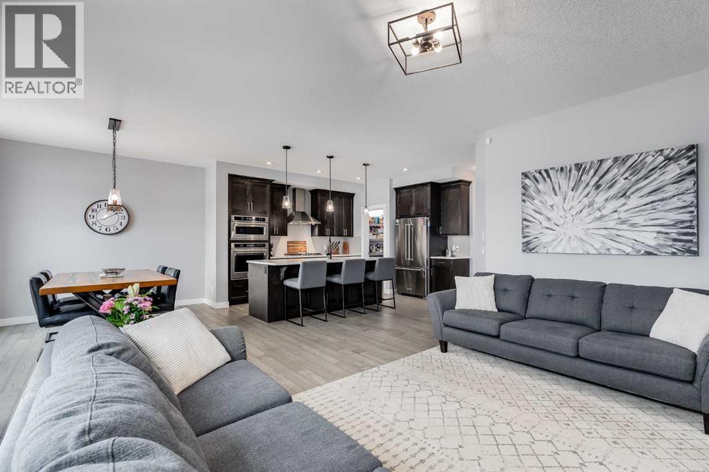 House for Sale in 230 Nolanhurst Bay NW|Calgary, Alberta T3R1S5 5