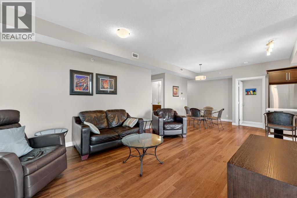 Apartment for Sale in 402, 16 Varsity Estates Circle NW|Calgary, Alberta T3A2C5 5