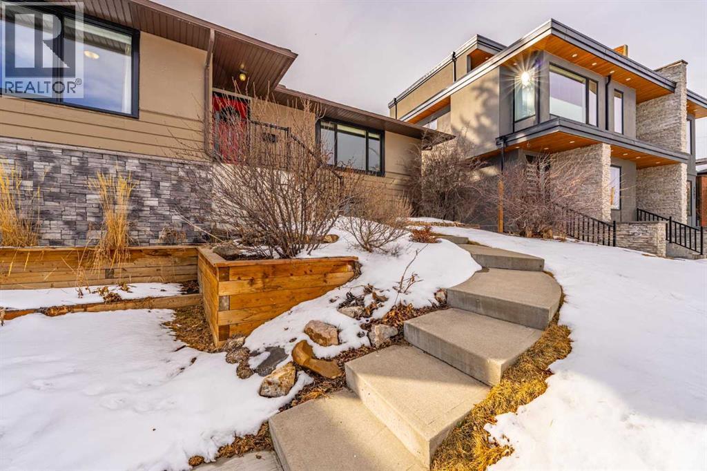 House for Sale in 2311 19 Street SW|Calgary, Alberta T2T4X1 3