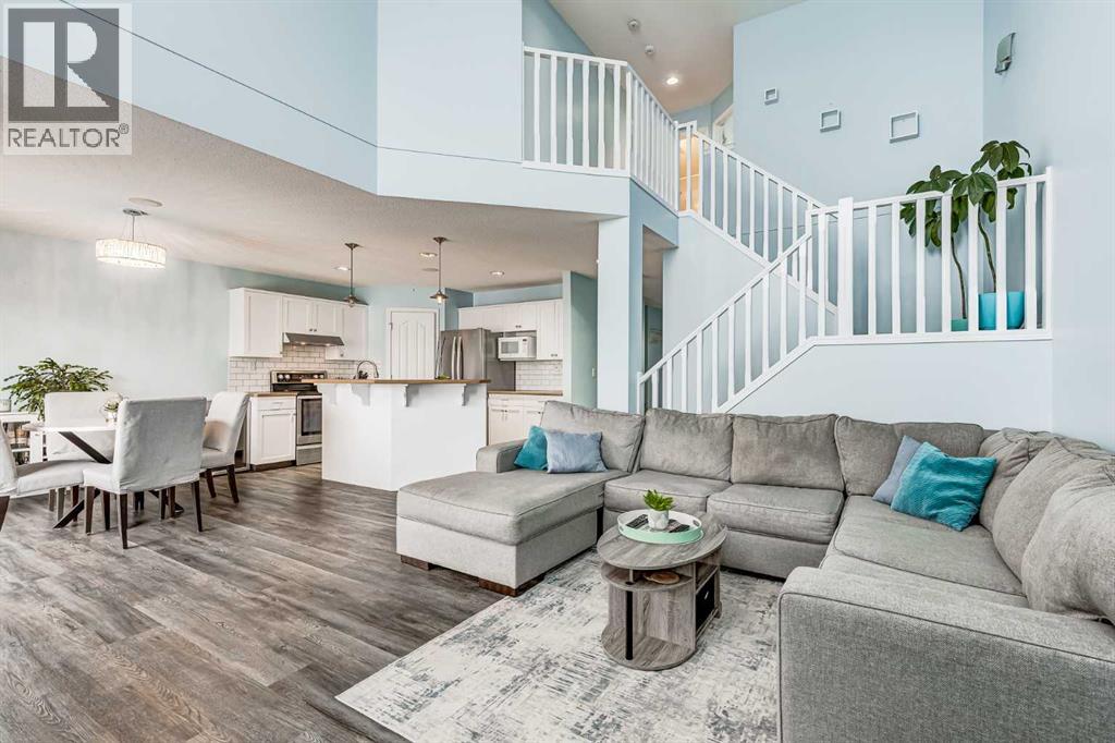 House for Sale in 94 New Brighton Circle SE|Calgary, Alberta T2Z4B3