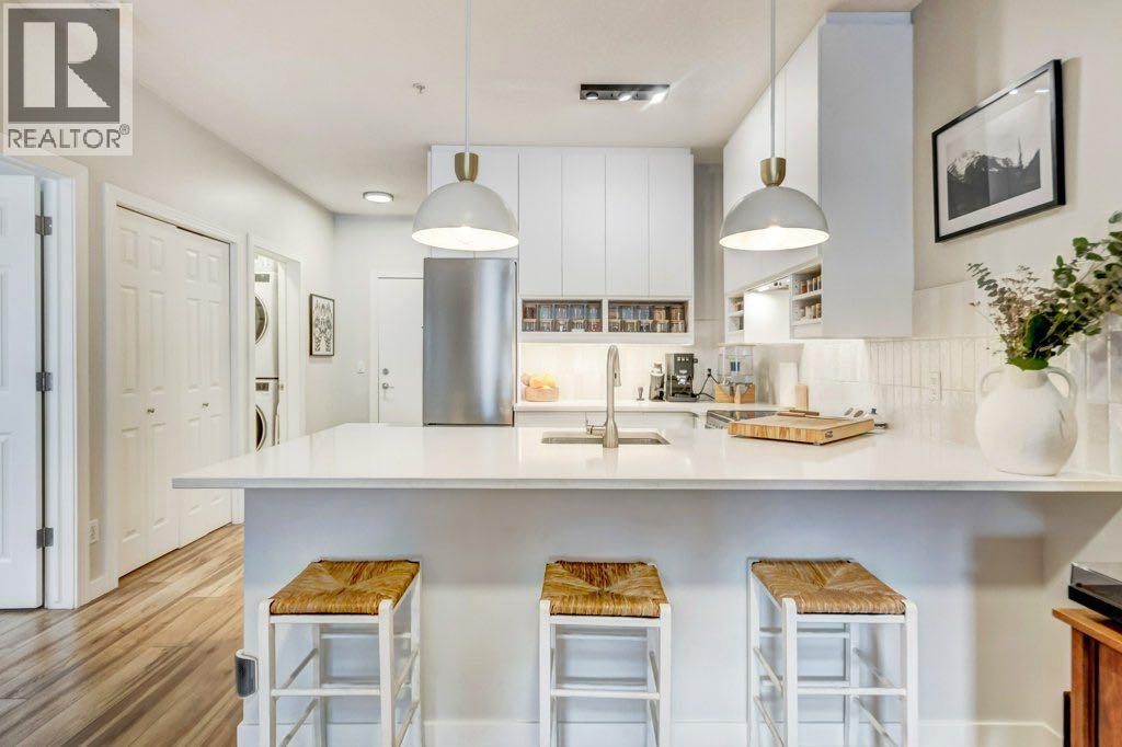 Apartment for Sale in 109, 1408 17 Street SE|Calgary, Alberta T2G5S8 3