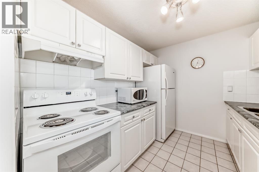 Apartment for Sale in 310, 1735 11 Avenue SW|Calgary, Alberta T3C2S9 5